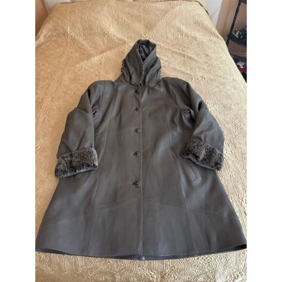 Genuine leather with quilted lining hooded women's coat, size XL - Picture 1 of 13